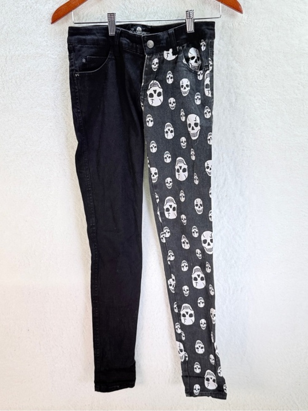 Royal Bones Black Skull Print Split Leg Skinny Jeans Size 5 Goth Punk Emo